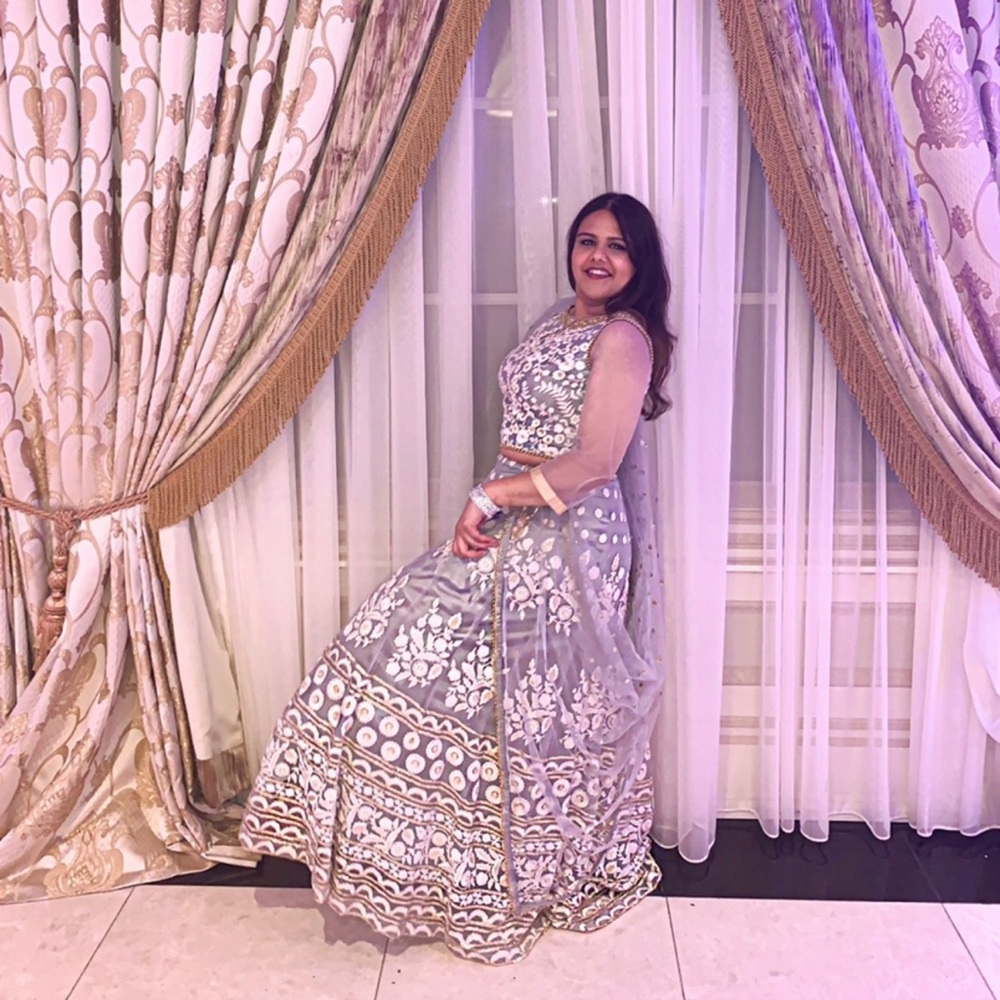 Grey lengha